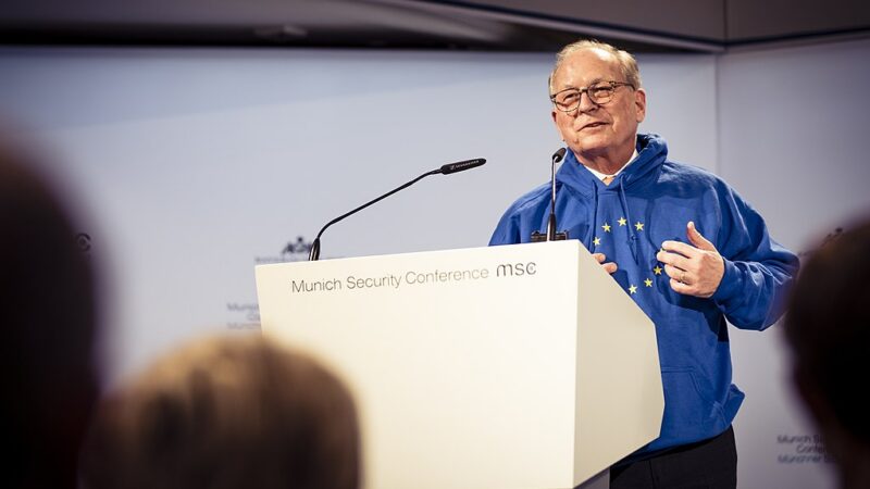 Podle šéfa mnichovské konference Ischingera EU nedělá dost pro mír v&nbsp;Sýrii