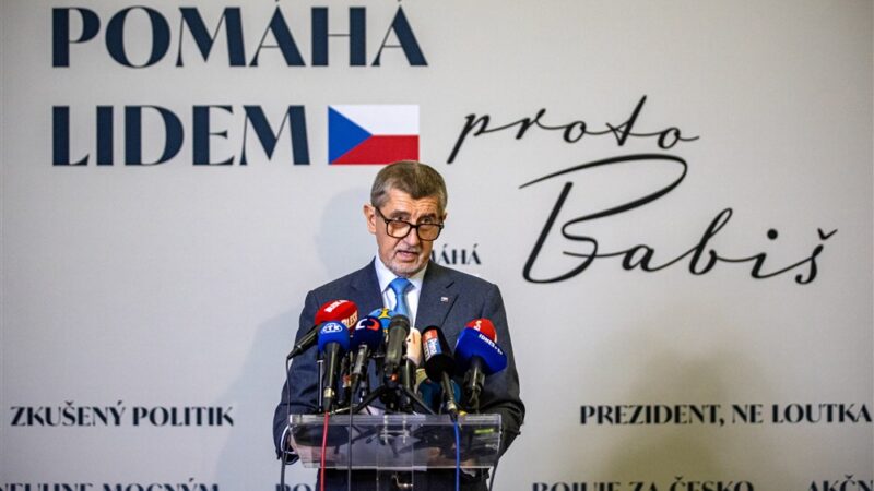 Podcast: Česká prezidentská kampaň rezonuje v&nbsp;Evropě. Babišova reputace je vachrlatá, říká Kreml