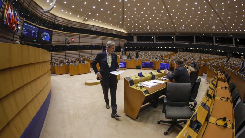 Hledání viníka Katargate pokračuje. Evropský parlament si chce posvítit na neziskovky