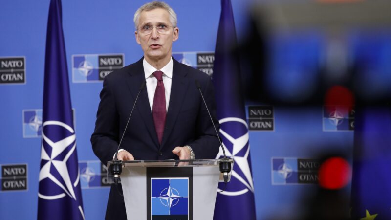 Stoltenberg: Rusko se dostává do větší izolace, NATO je silnější než kdykoli dříve