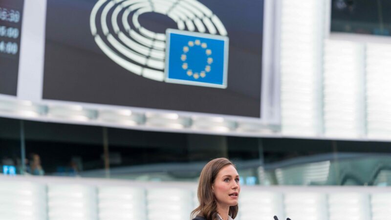 Byli jsme naivní. Měli jsme poslouchat země, které zažily sovětskou totalitu, řekla v&nbsp;EP Sanna Marinová