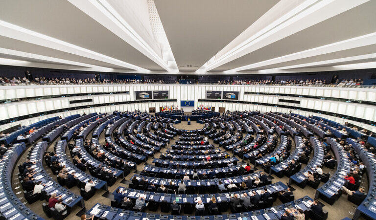 Krajní pravice svede boj o&nbsp;třetí místo v&nbsp;Evropském parlamentu