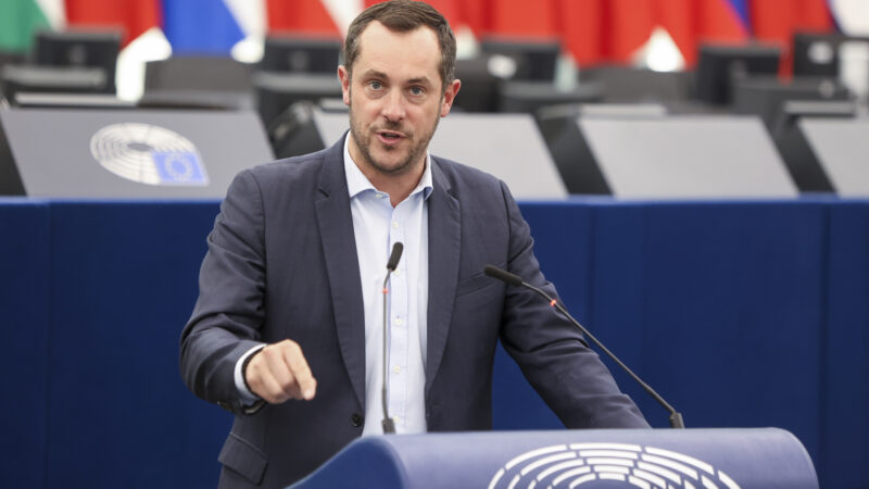 Evropští konzervativci získali před volbami posilu z&nbsp;francouzské krajní pravice