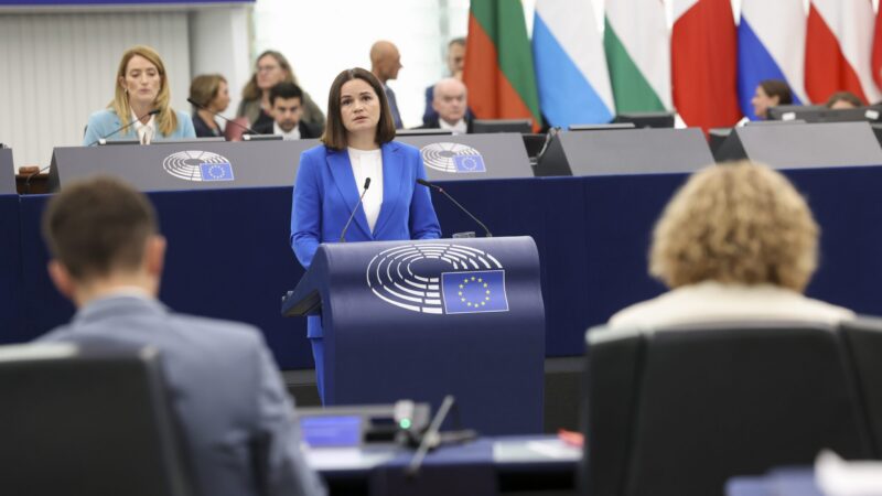 Tichá válka Bělorusů. Cichanouská promluvila na půdě europarlamentu, požaduje zatykač na Lukašenka