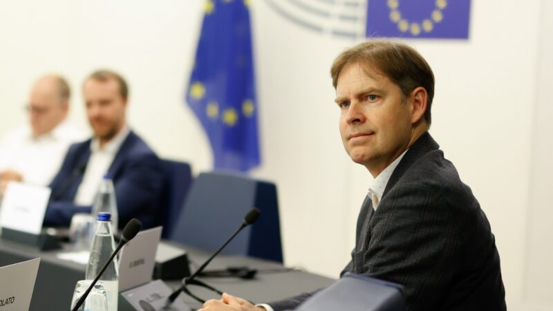 Akce v&nbsp;Moldavsku, na kterou mířil europoslanec Dostál, nese podle tajných služeb znaky ruské operace