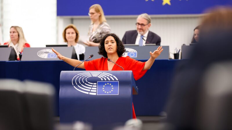 The Capitals | Francouzští europoslanci chtějí svrhnout Evropskou komisi