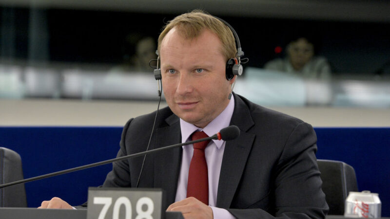 Miroslav Poche: Ministr Petříček si vede dobře. Ukázal, že má velmi jasné názory