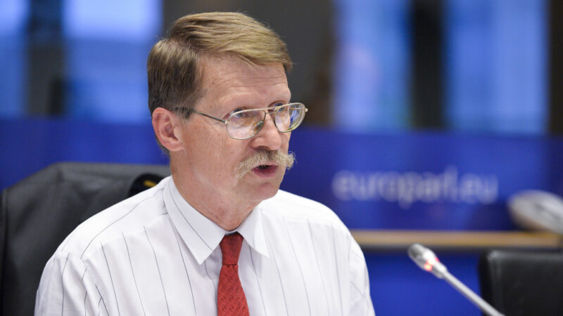 Jaromír Kohlíček: Demokracie není anarchie. EU se musí vrátit k&nbsp;selskému rozumu