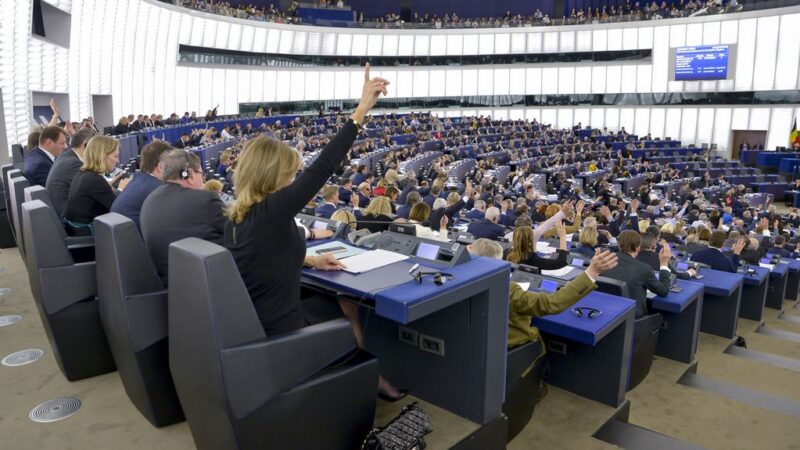 Co čeká nové europoslance? Rozpočet, boj proti klimatickým změnám i&nbsp;reformy k&nbsp;migraci