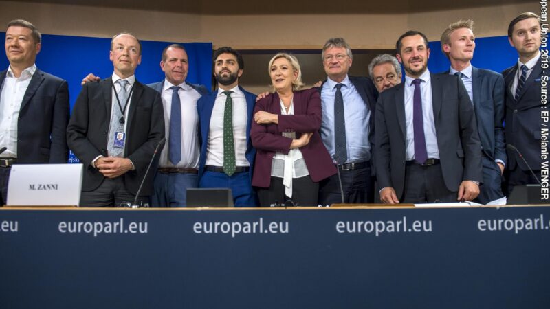 Frakce ID čelí podezření ze zneužití milionů eur. Působila v&nbsp;ní i&nbsp;česká SPD