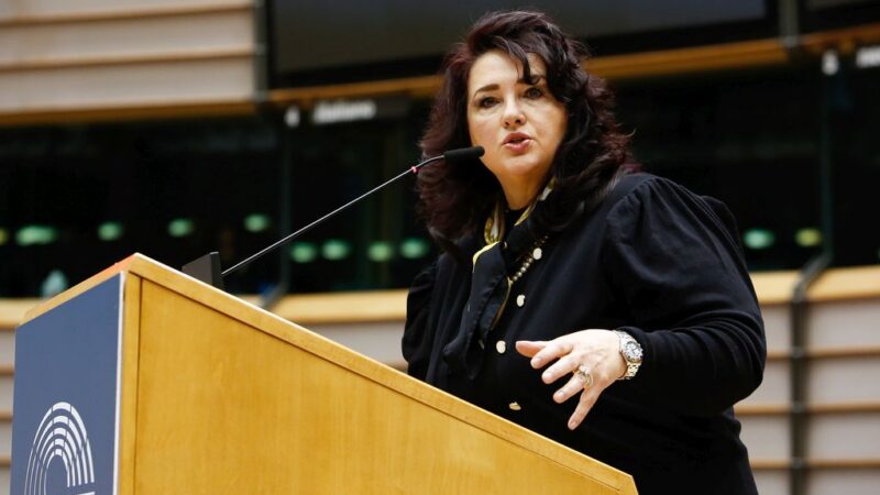 Europoslanci kritizují nový potratový zákon v&nbsp;Polsku. Někteří jej však hájí jako obranu křesťanských hodnot