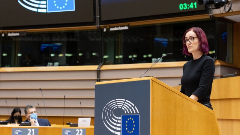 Podcast: Sociální sítě mají oligopol, je třeba pustit na trh nové hráče, říká europoslankyně