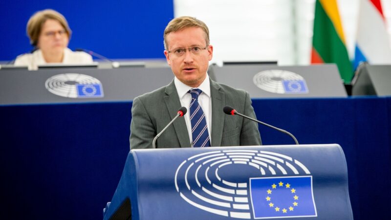 Razantní změna ve zdanění energií může vyvolat odpor veřejnosti, říká europoslanec Kovařík