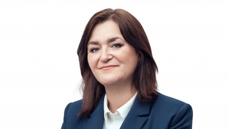 Podcast: Chceme více vědkyň, chystáme osvětovou kampaň a&nbsp;nový zákon, říká ministryně Langšádlová