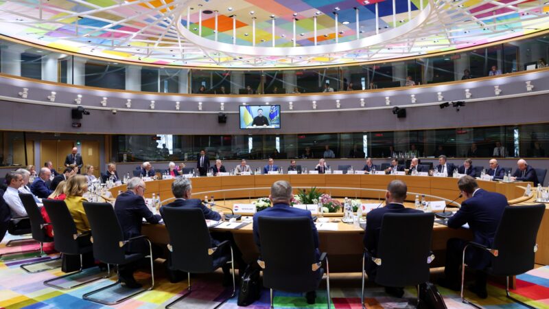 Summit lídrů EU může přinést průlom při schvalování 18. balíku sankcí proti Rusku