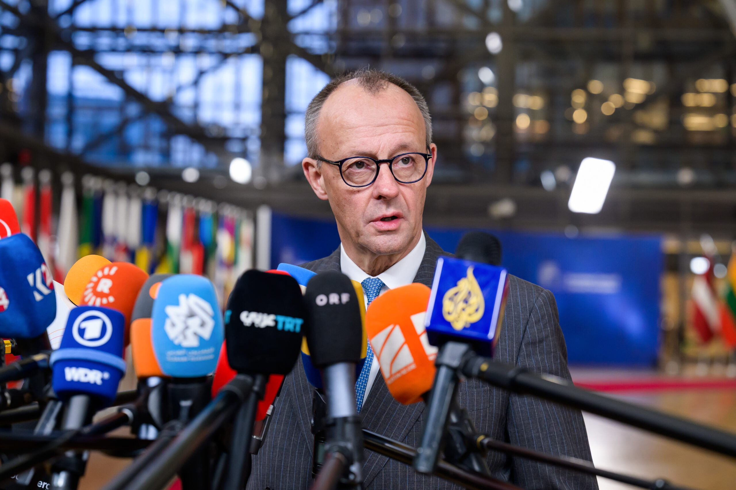 Merz by měl za EU vyjednávat s Ruskem, říká Babiš