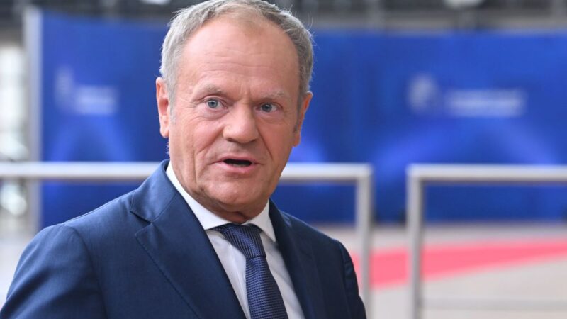 Polsko nominuje do nové Komise diplomata Serafina. Na starosti by mohl mít rozpočet, tvrdí Tusk