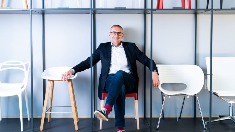 Podcast: Vlajkovou lodí předsednictví můžou být čipy, je to příležitost pro české firmy, říká ministr Bek