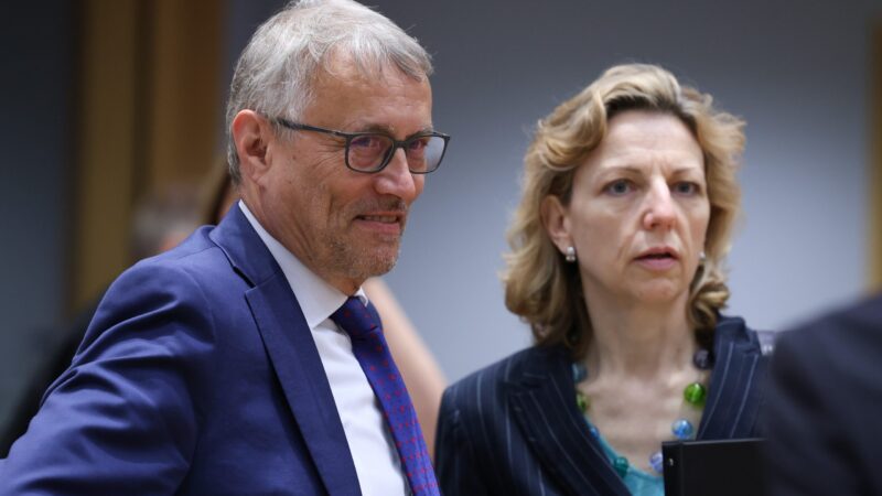 Rádio Svobodná Evropa potřebuje dlouhodobé financování, řekl v&nbsp;Bruselu Dvořák