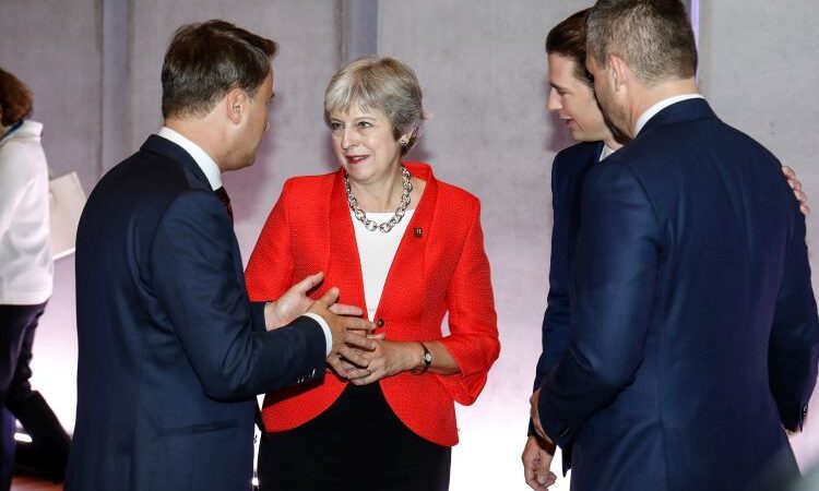 Britští konzervativci ladí svou nejednotnou pozici k&nbsp;brexitu. Odchod z&nbsp;EU má být pro ně úspěchem