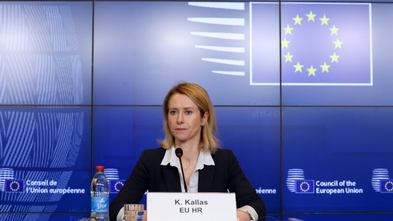 Kallas: Izrael má právo na sebeobranu, teď už ale překračuje meze