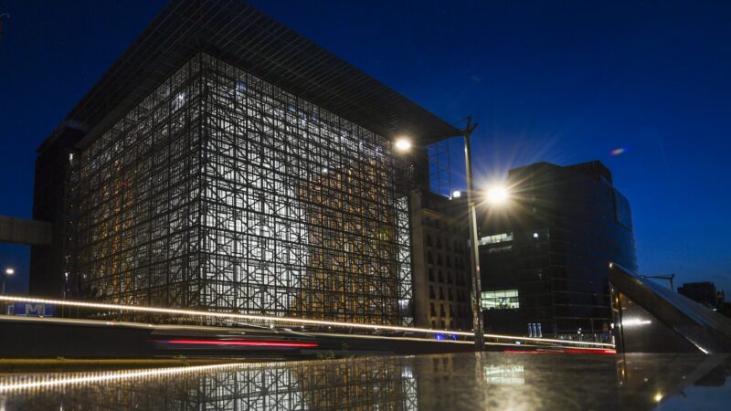 Poslední summit roku se ponese ve znamení Ukrajiny. Jednání může zkomplikovat Orbánovo veto