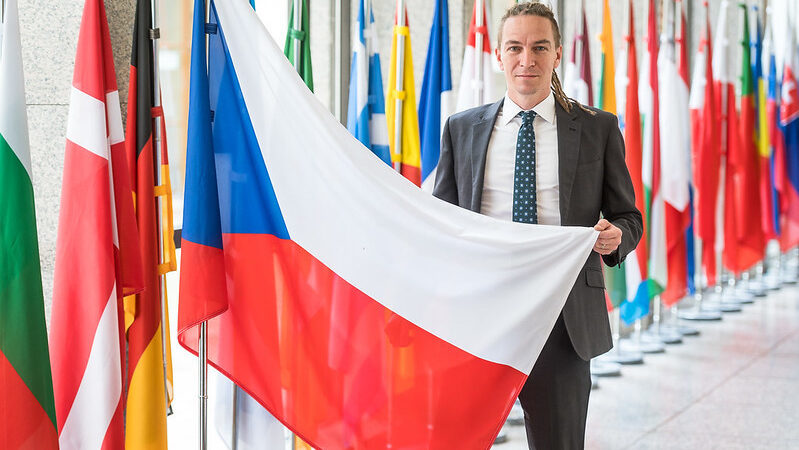 Podcast: V&nbsp;EU chci hájit existenci dotací. Ministerstvo má být chytrý rádce, ne přerozdělovatel, říká Bartoš