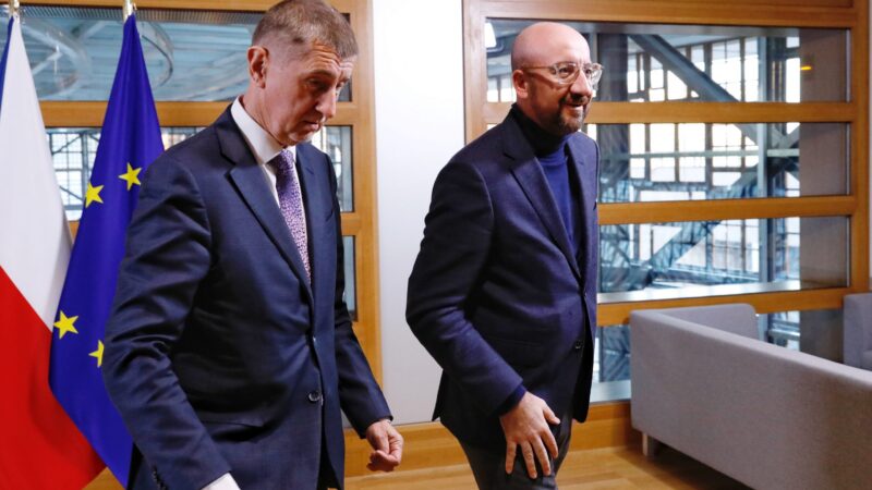 Unijní lídři se na summitu k&nbsp;fondu obnovy sejdou osobně, jednat začnou 17. července