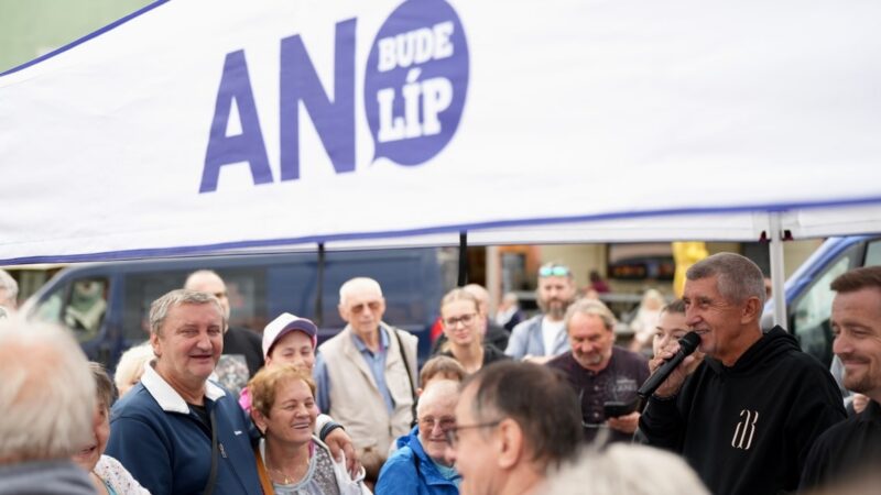 ANO členství v&nbsp;EU a&nbsp;NATO nezpochybňuje, chce se ale zaměřit na spolupráci s&nbsp;V4