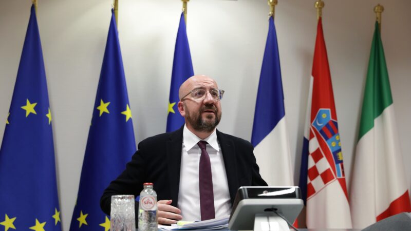 Lídři EU vyzvali k&nbsp;přípravě opatření na podporu ekonomiky, na jejich podobě se ale úplně neshodli