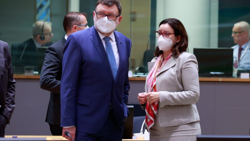 Stanjurova premiéra v&nbsp;Bruselu: Došlo i&nbsp;na taxonomii a&nbsp;setkání s&nbsp;francouzským protějškem