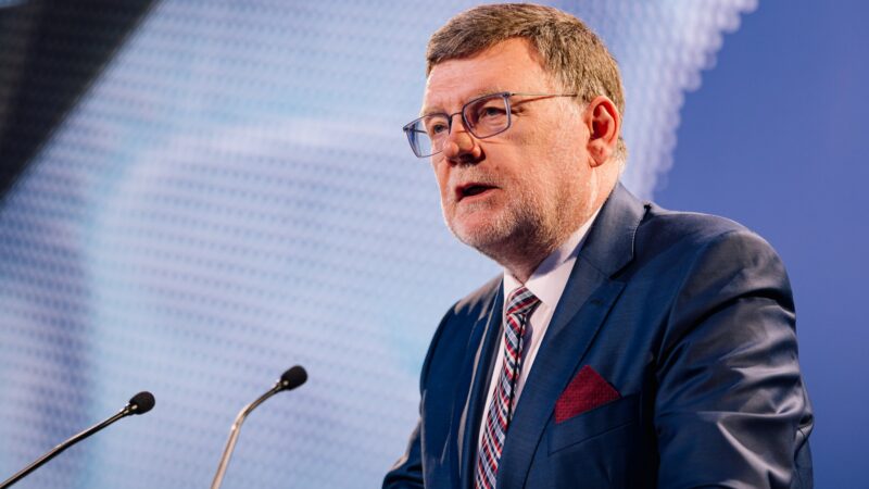 Nový rozpočet EU by se měl soustředit na méně oblastí. Prioritou ať je konkurenceschopnost a&nbsp;obrana, zní z&nbsp;ČR