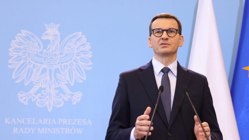 Není to migrační krize, ale státní terorismus, řekl Morawiecki k situaci na hranicích Běloruska a&nbsp;EU