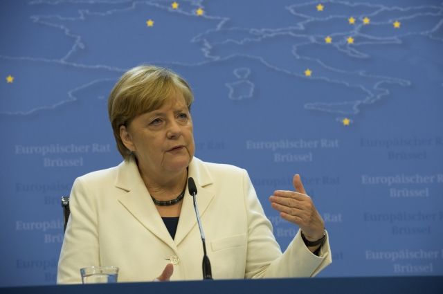 Politická krize v&nbsp;Německu brzdí debatu o&nbsp;budoucnosti EU i&nbsp;plány na reformu eurozóny