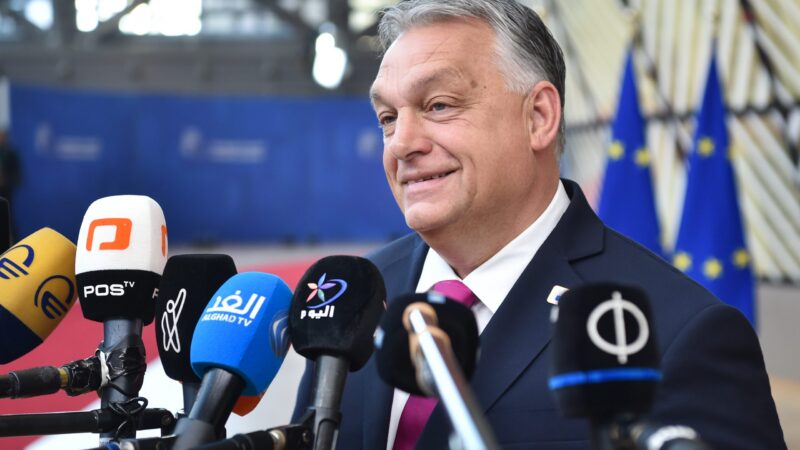 Orbán tvrdí, že vstoupí do stejné frakce jako česká ODS. Ta je kvůli Ukrajině proti