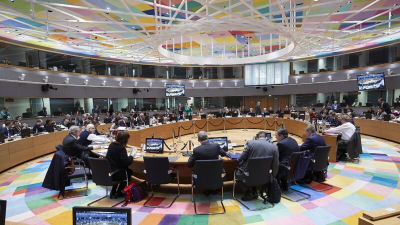 Státy EU podporují konferenci o&nbsp;budoucnosti Evropy. Nemá ale podle nich vést ke změnám smluv