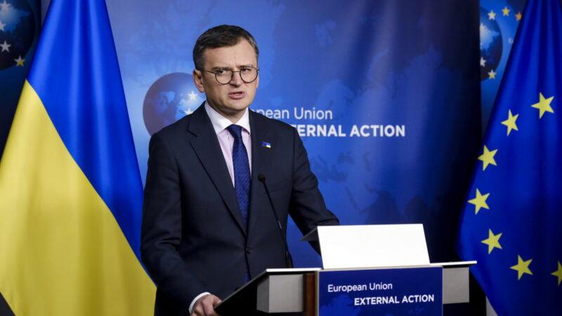 Milion kusů munice pro Ukrajinu: EU zatím dodala 300 000