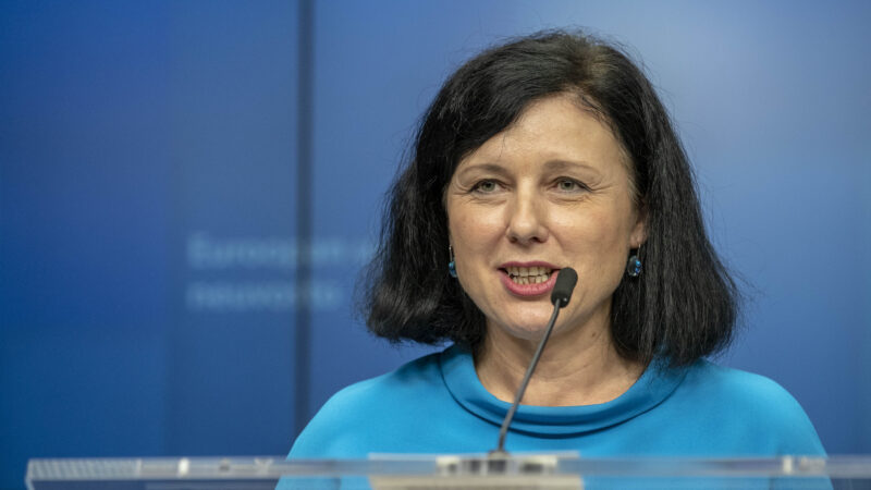 Jourová strážcem právního státu? Česká kandidátka do EK má nabídku portfolia, píše Politico