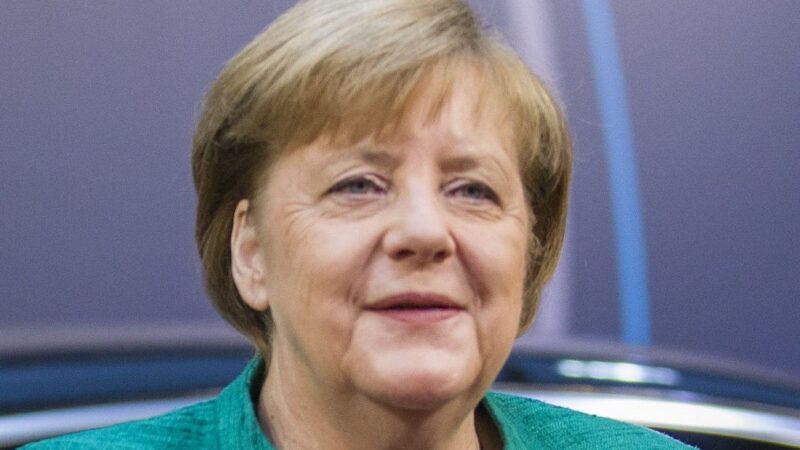 Merkelová: Při hledání dočasného domova pro uprchlíky musí být solidární všechny země