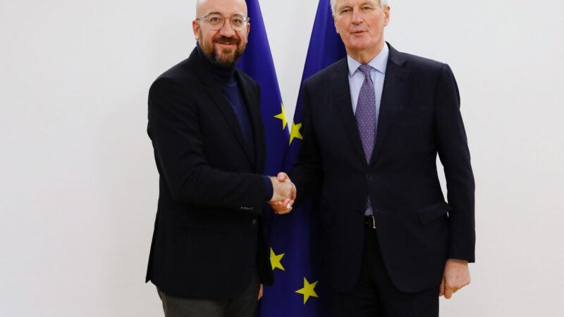 Jednání o&nbsp;budoucích vztazích EU s Británií se protáhne. Neshody přetrvávají