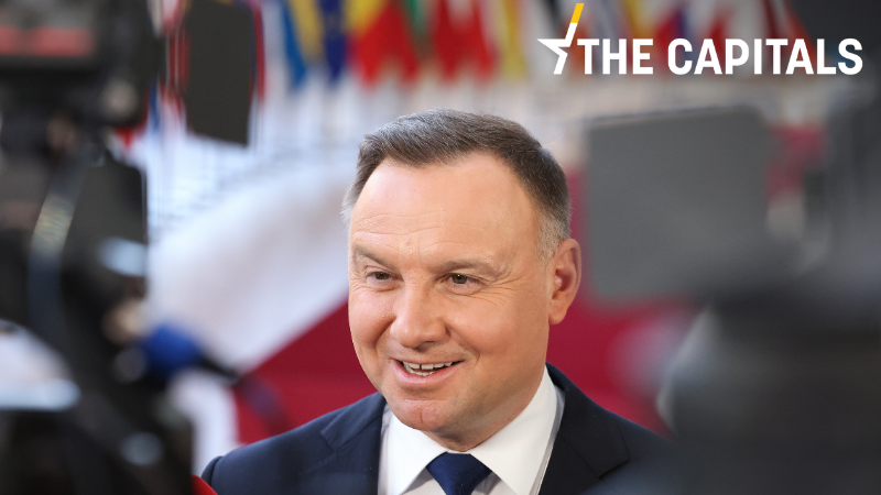 The Capitals: Duda s&nbsp;Tuskem překonali zášť a&nbsp;společně navštívili USA. Biden jim slíbil helikoptéry