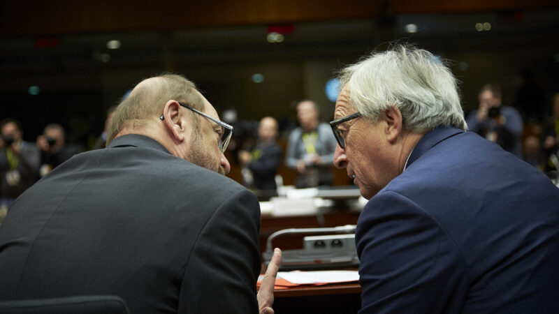 Evropskou unii neohrožují jen migrace nebo terorismus. V&nbsp;zákulisí jejích institucí zuří mocenský boj