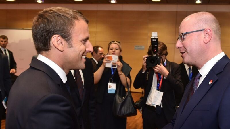 Od Chiraca po Macrona: Jak se vyvíjel vztah Francie a&nbsp;východních členů EU