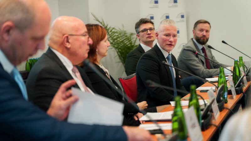 Dekarbonizace české ekonomiky stojí biliony. Veřejné peníze nestačí, klíčový je soukromý kapitál