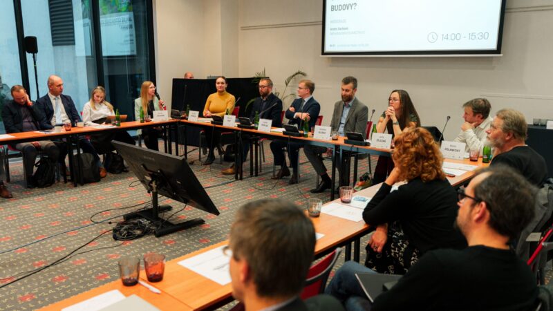 Česko musí rychle zrenovovat nehospodárné budovy. Nejprve je ale musí „najít“