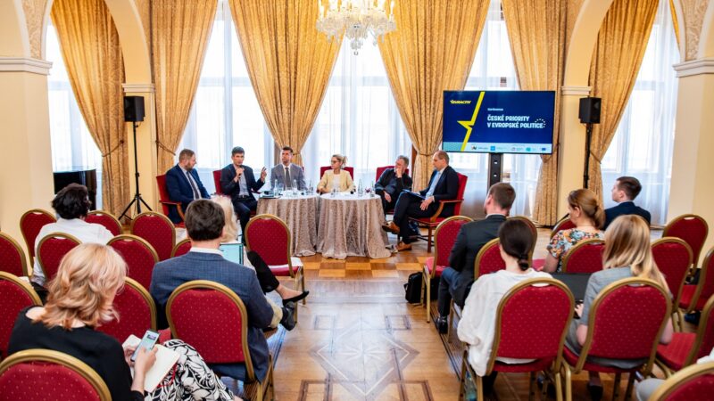 Konkurenceschopnost jako ústřední téma dalších let. Česku chybí jasné priority, shodli se experti