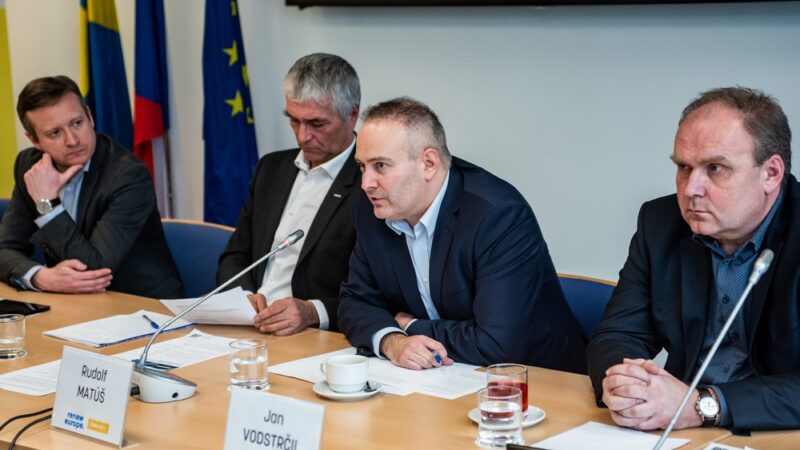 Komise nám dluží podrobnosti normy Euro 7, upozorňuje průmysl. Navržené termíny považuje za nesplnitelné