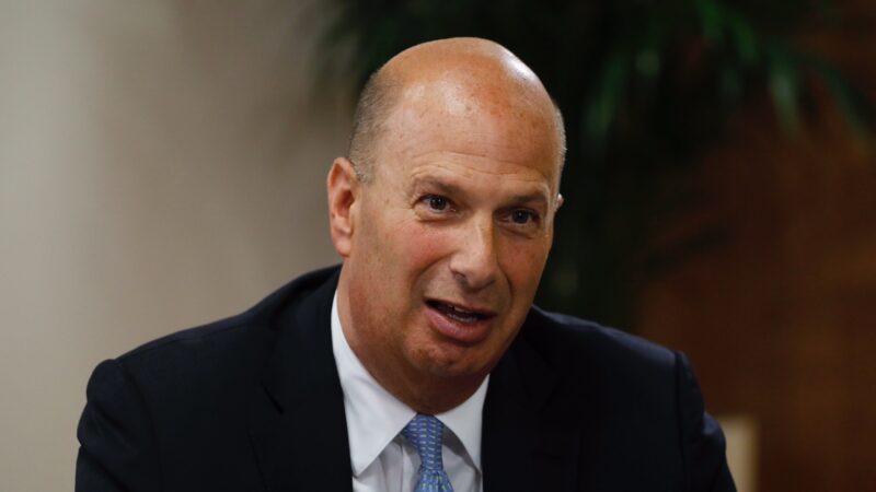 Trump odvolal velvyslance při EU, který proti němu svědčil při impeachmentu