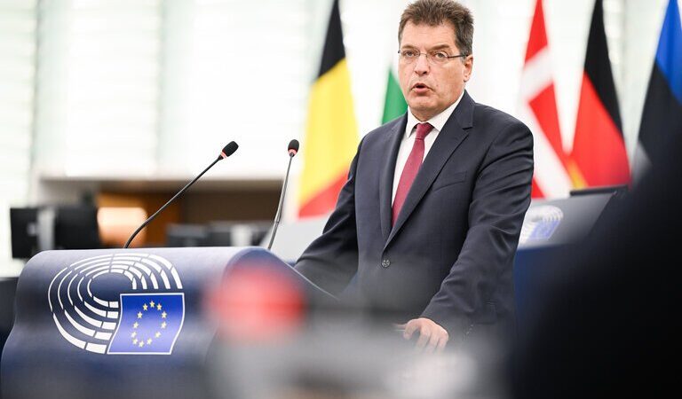 Eurokomisař: Obdrželi jsme žádost ČR o&nbsp;pomoc po povodních, nabídlo se Slovinsko