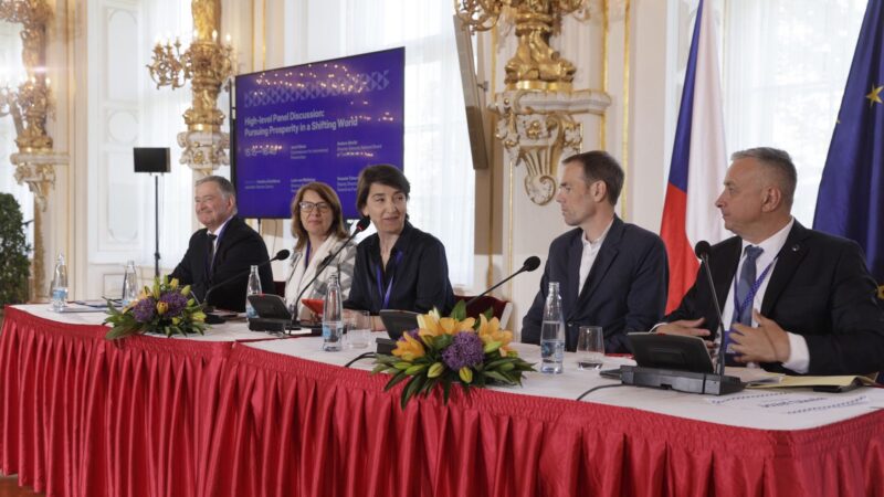 Evropa musí být hráčem, ne jen plátcem. Na Hradě zazněly výzvy k&nbsp;většímu sebevědomí na globální scéně